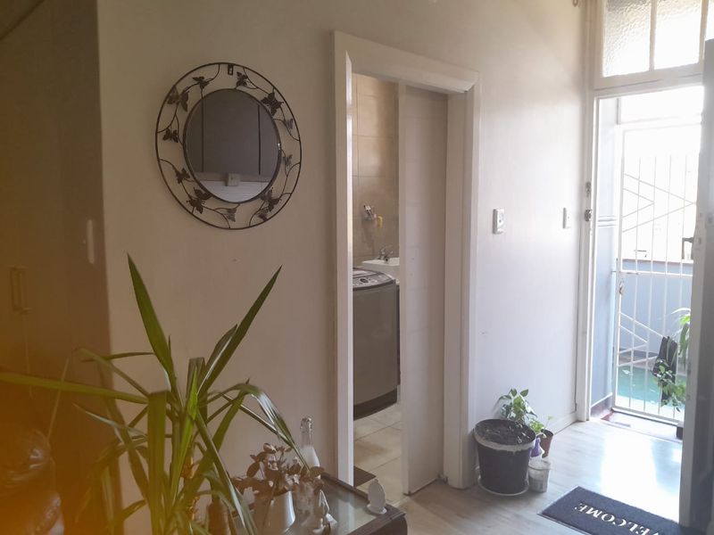 Neat  Apartment - Photo 3