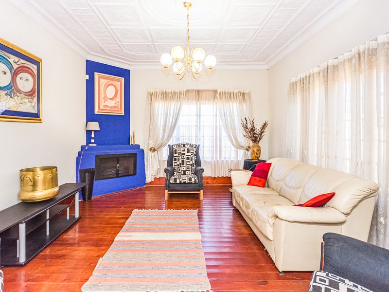 4 Bedroom House with Flatlet For Sale in Krugersdorp North - Photo 7