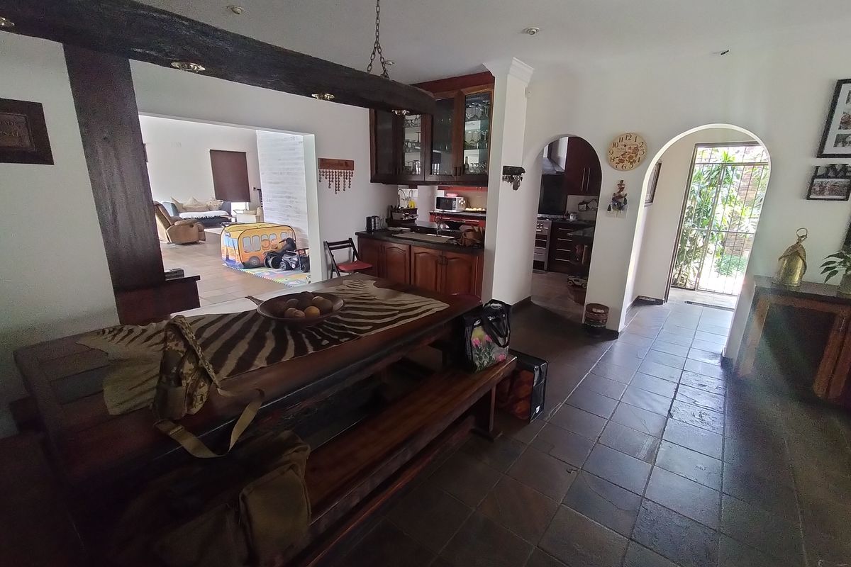 Move-In Ready Luxury Home in a Tranquil Area – Borehole, Heated Pool & Dual Access Parking - Photo 4