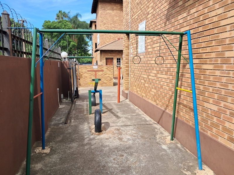 Lock up and go. - Photo 6