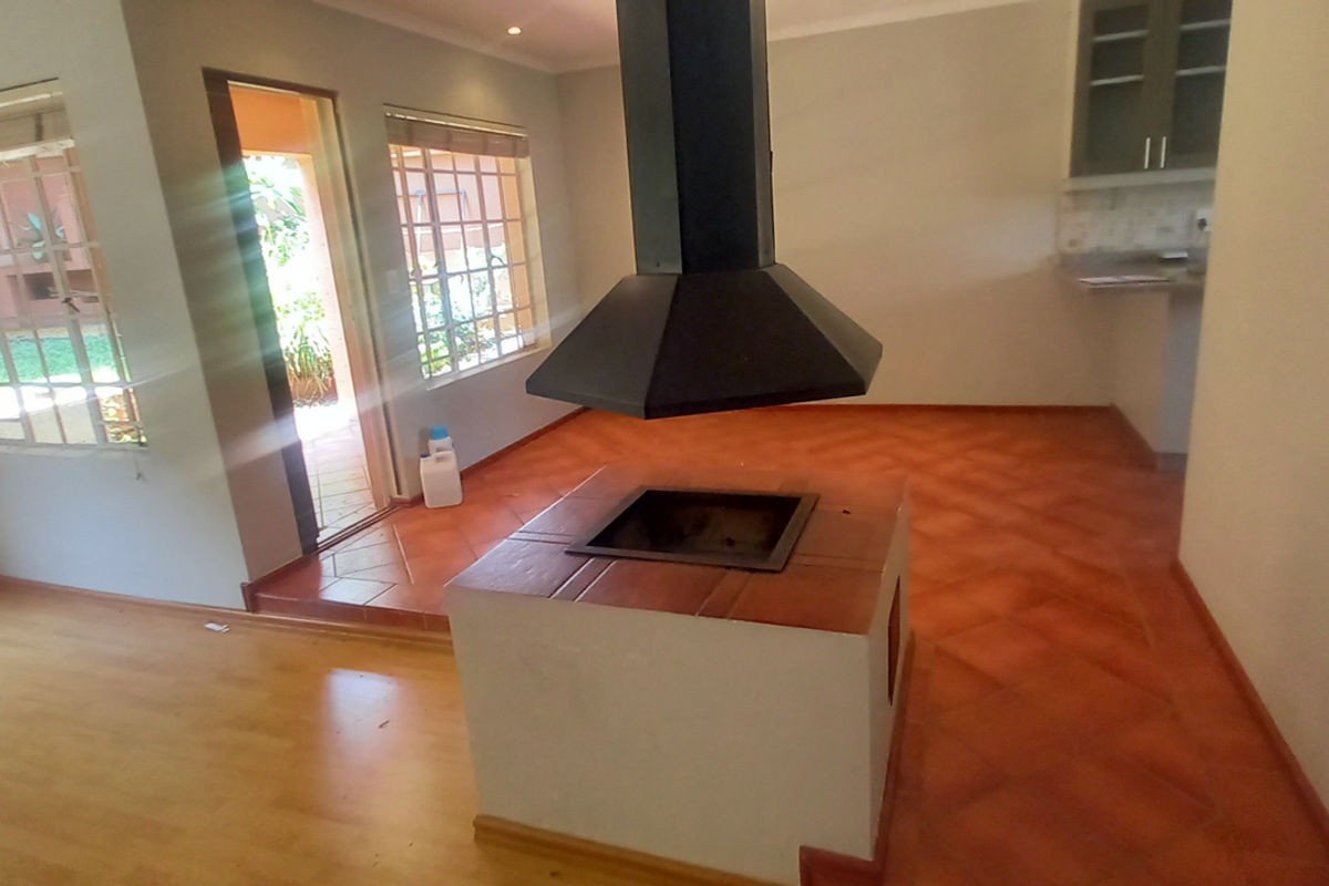 Elegant, Secure Living in Sterrewag – A Beautiful Townhouse Designed for Family Life” - Photo 5