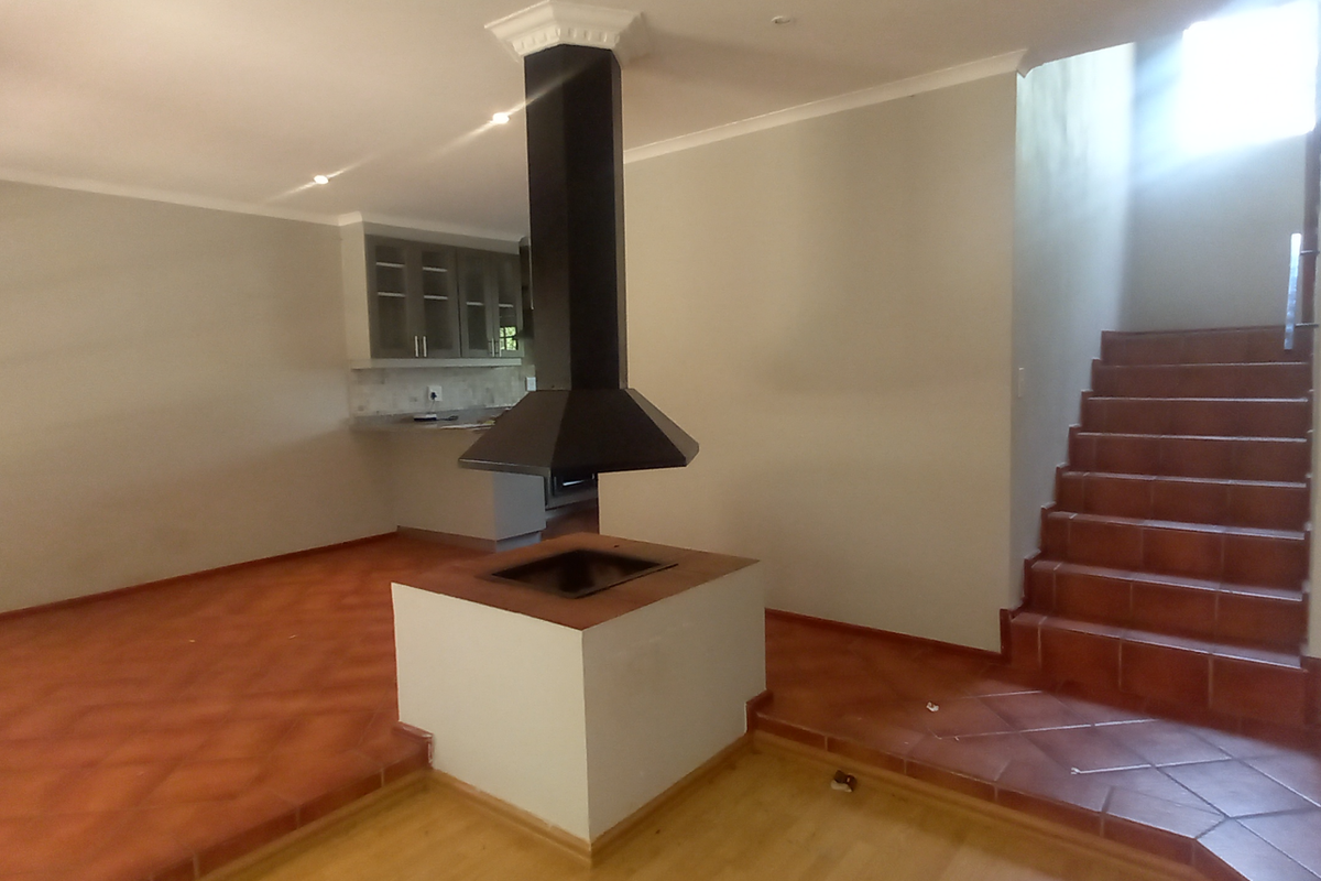 Elegant, Secure Living in Sterrewag – A Beautiful Townhouse Designed for Family Life” - Photo 4