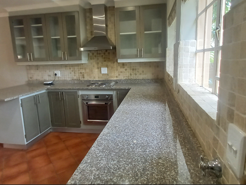 Elegant, Secure Living in Sterrewag – A Beautiful Townhouse Designed for Family Life” - Photo 7