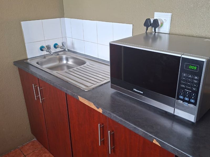 2 Bedroom House for  sale - Photo 5