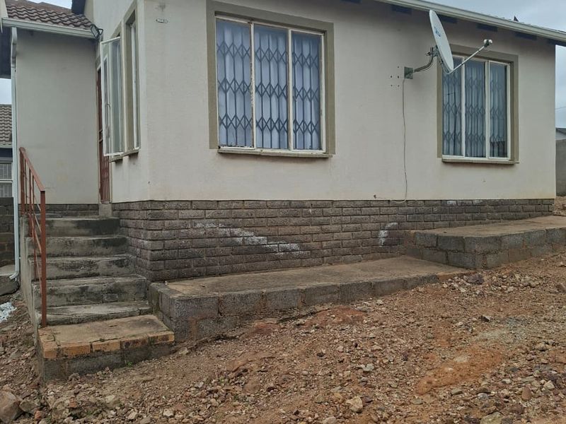 2 Bedroom House for  sale - Photo 9