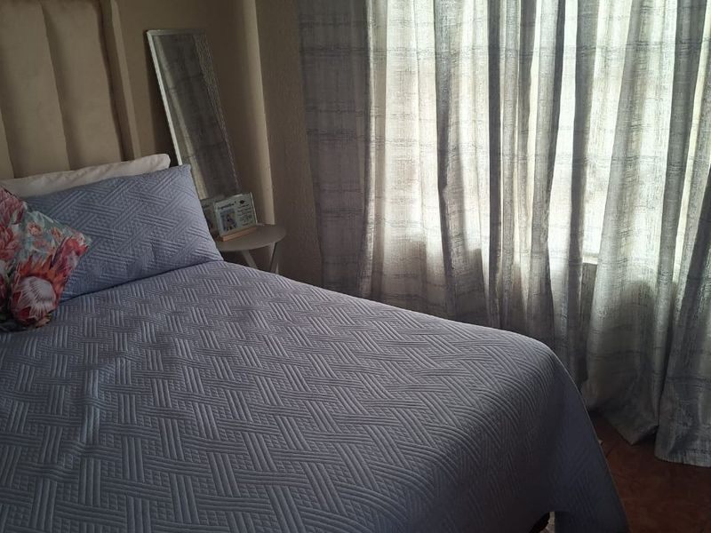 2 Bedroom House for  sale - Photo 8