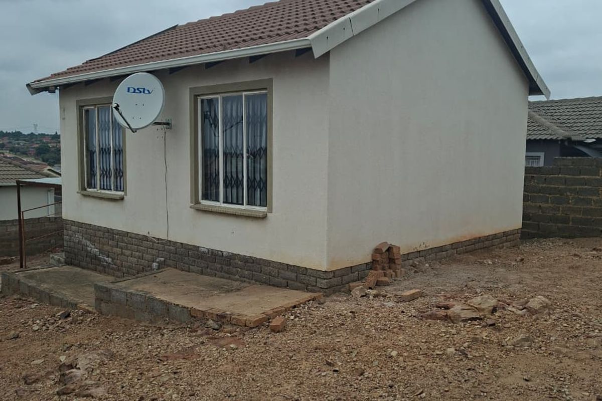 2 Bedroom House for  sale - Photo 2