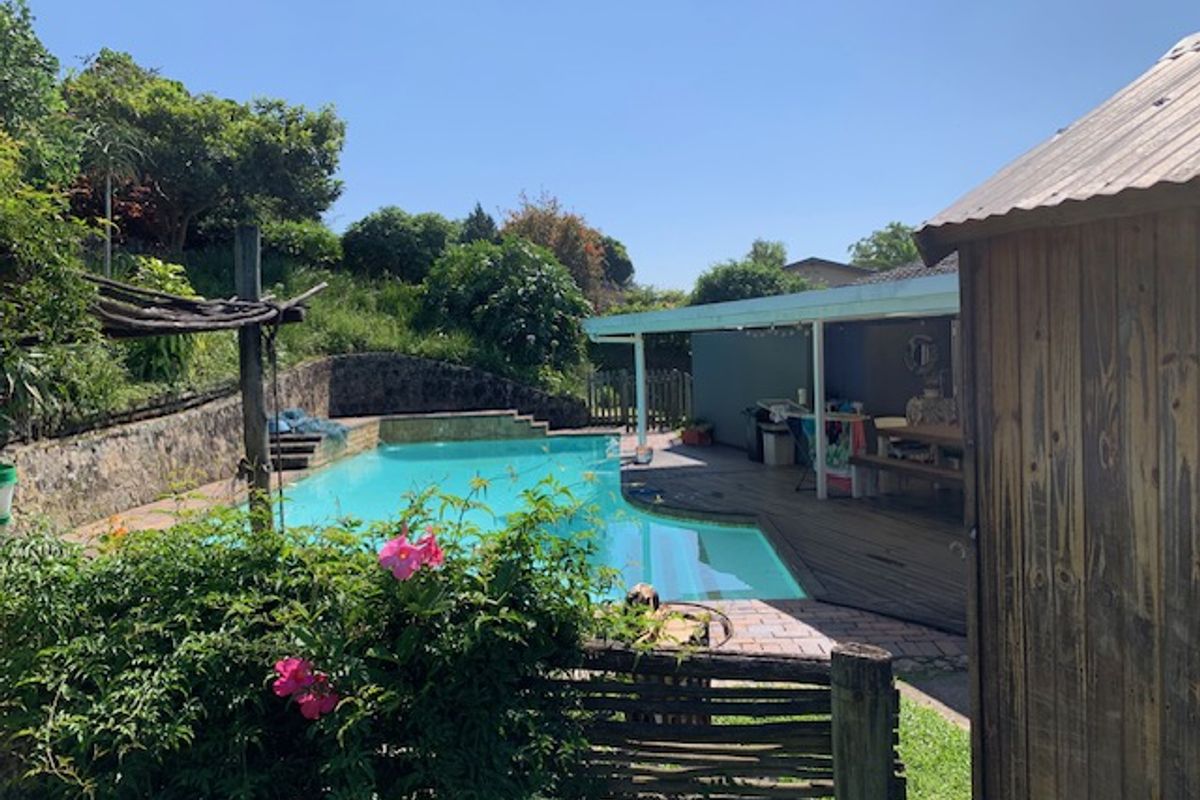 A great find in a perfect location! - Photo 5