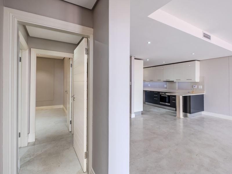 Modern Sea View 2 bedroom 2 bathroom Apartment in Secure Umhlanga Rocks Complex - Photo 8