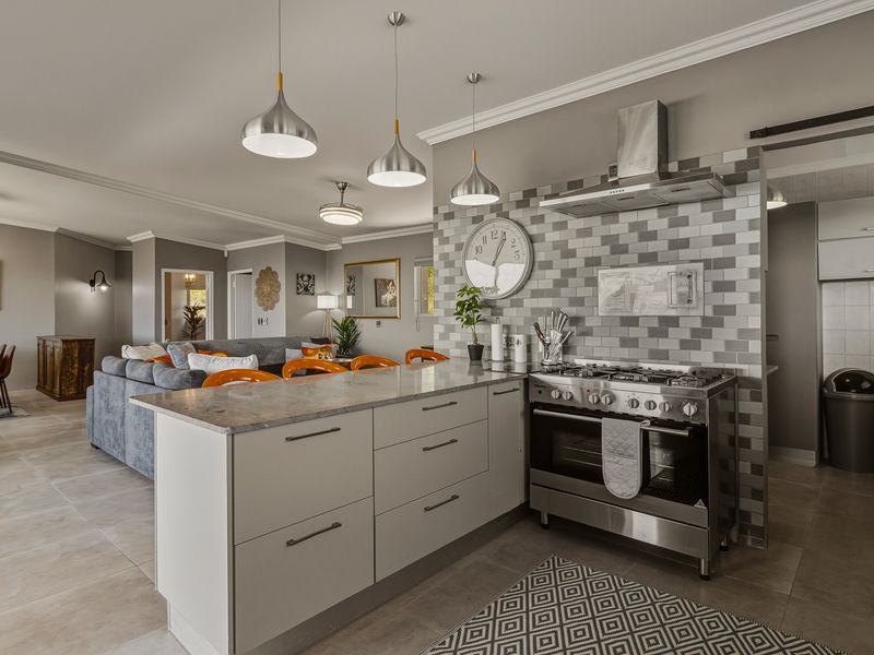 Effortless Style, Stunning Vistas! - Photo 3