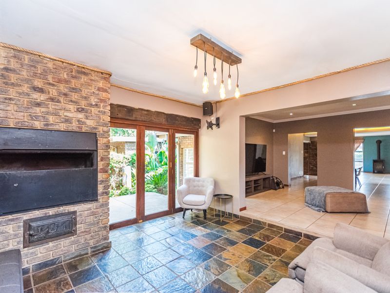 4 Bedroom Family home plus study for sale in Lyttelton - Photo 4