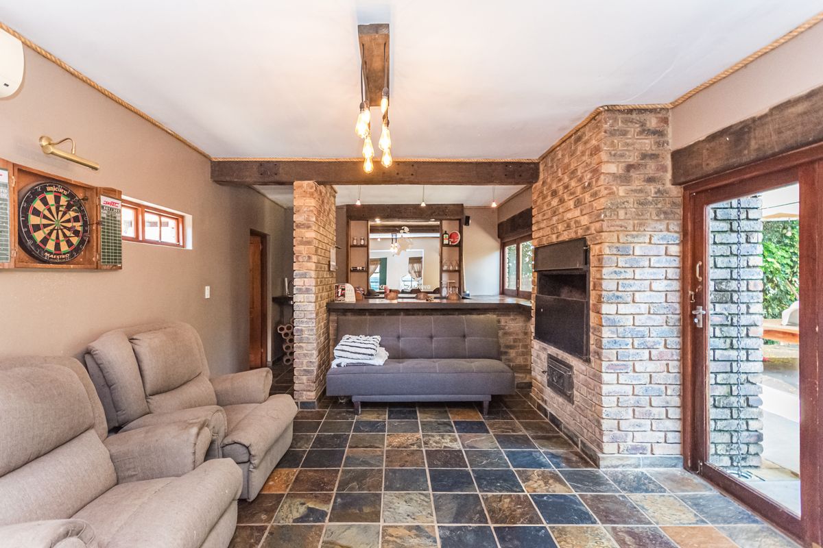 4 Bedroom Family home plus study for sale in Lyttelton - Photo 5