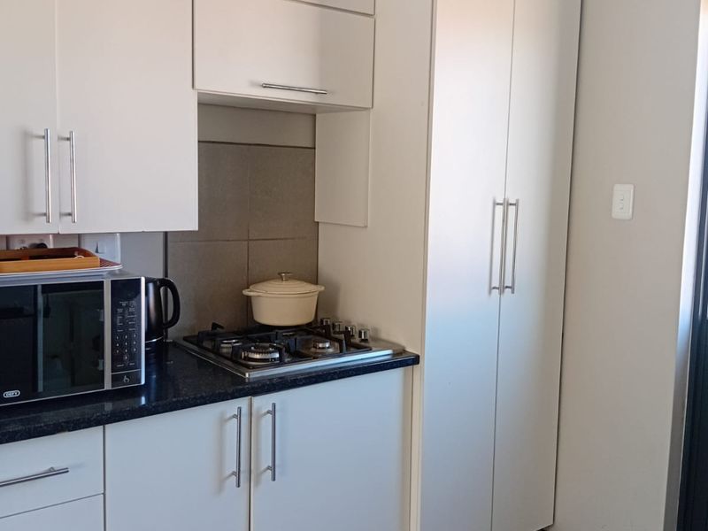 Secure 3 Bedroom Stand alone House - Photo 5