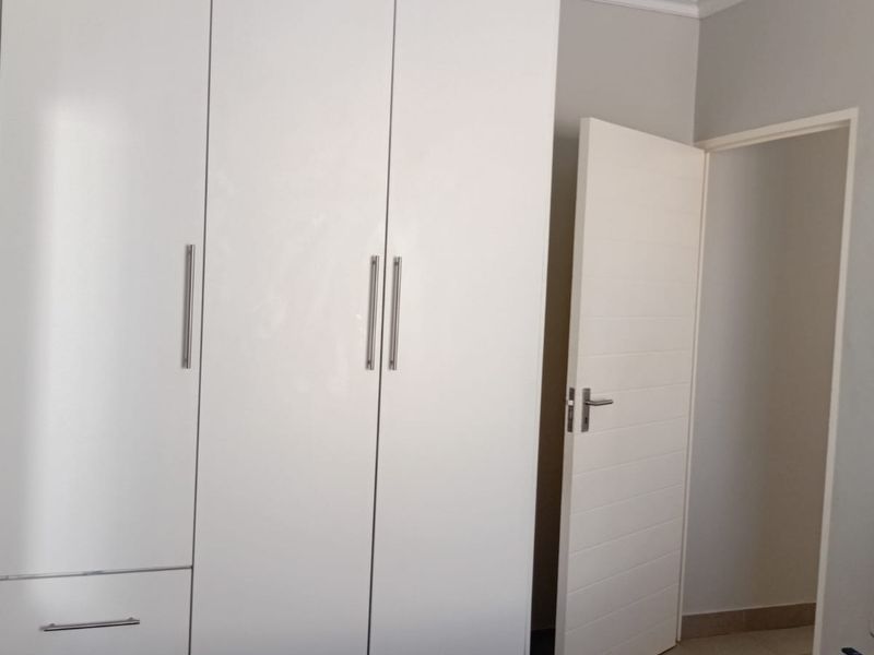 Secure 3 Bedroom Stand alone House - Photo 7