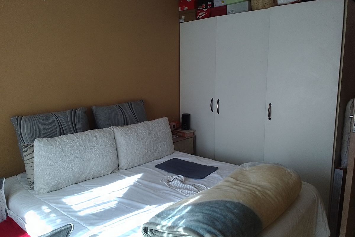 Charming 1-bedroom sectional title for sale, perfect for first-time buyers or savvy investors! - Photo 3