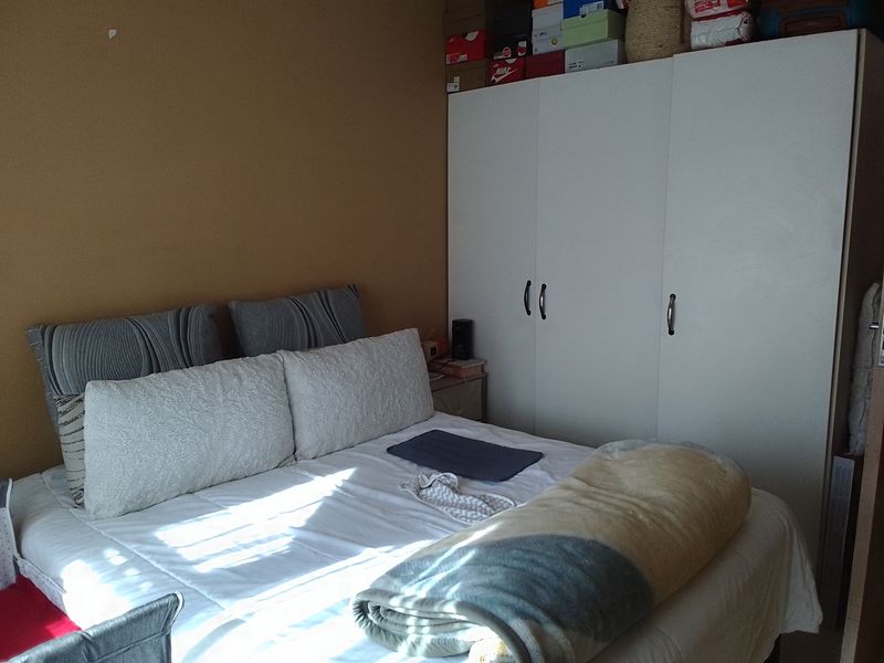 Charming 1-bedroom sectional title for sale, perfect for first-time buyers or savvy investors! - Photo 3