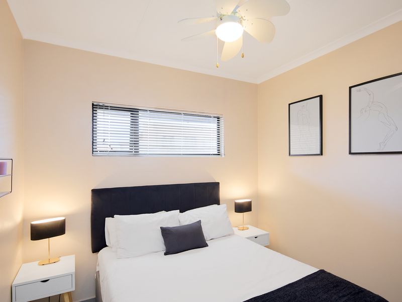 2 Bed 2 Bath Modern Unit on 2nd Floor - Photo 9