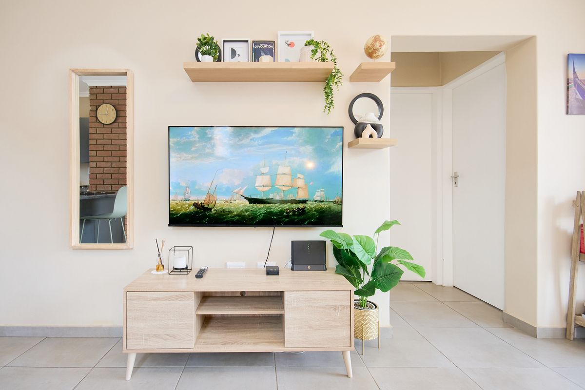 2 Bed 2 Bath Modern Unit on 2nd Floor - Photo 4