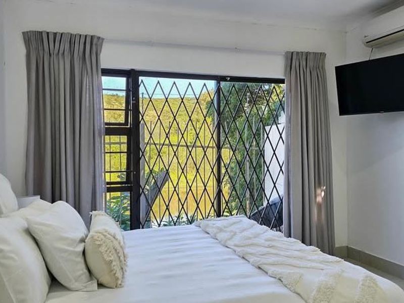 Beautiful Furnished river view 2-Bedroom Apartment to let! - Photo 5