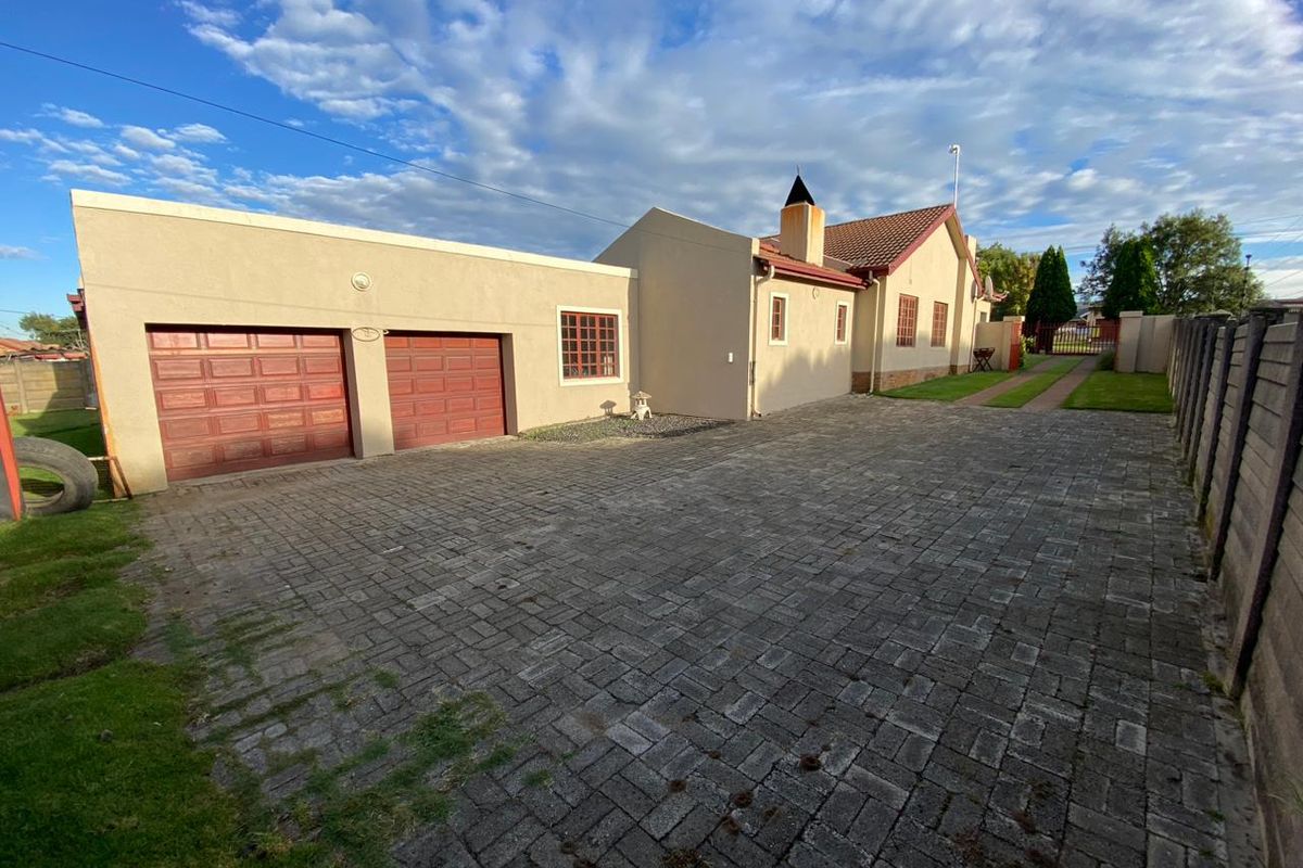 Family house for sale in New Bethal East - Photo 5