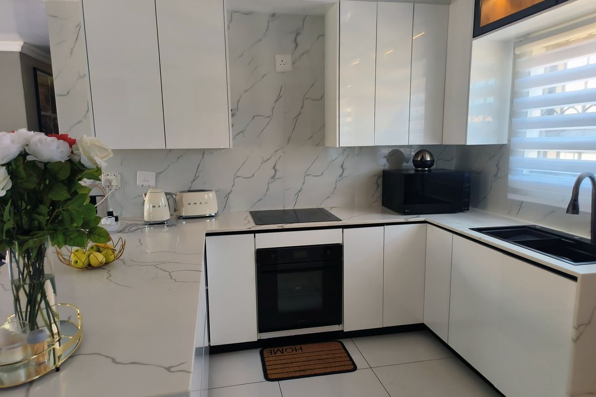 Beautiful 3 Bedroom Home For Sale in a Growing Suburb in Ellaton Ideal for First Time Buyers - Photo 2