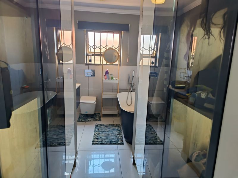 Beautiful 3 Bedroom Home For Sale in a Growing Suburb in Ellaton Ideal for First Time Buyers - Photo 10