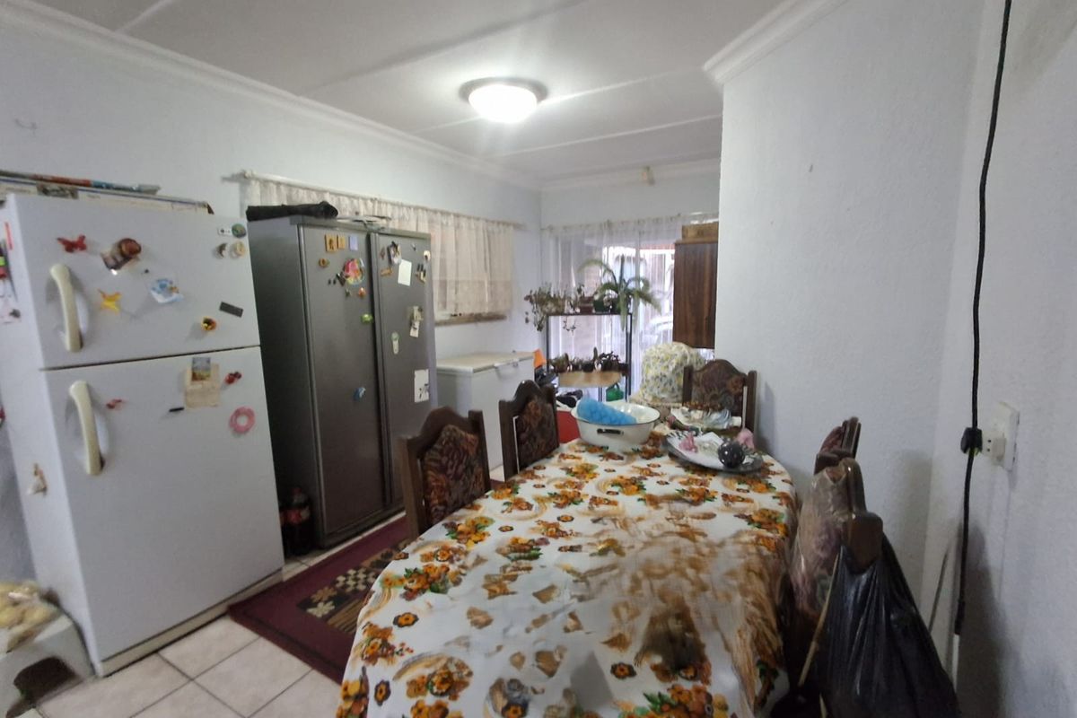 3-Bedroom Family Home with  Beautiful Garden for Sale - Photo 4