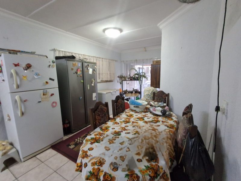 3-Bedroom Family Home with  Beautiful Garden for Sale - Photo 4