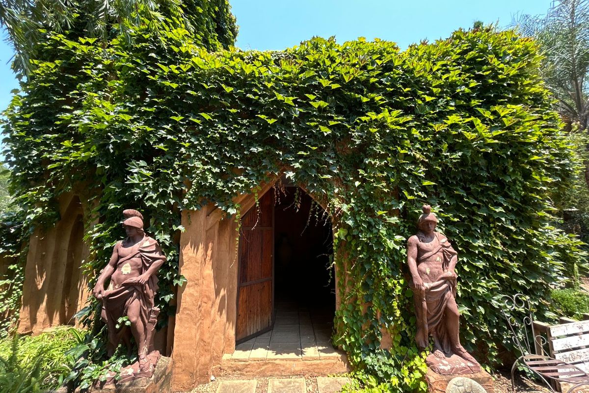 A Wedding Destination Waiting for Its Next Custodian - Photo 5