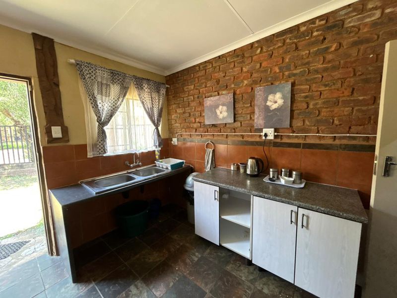 A Wedding Destination Waiting for Its Next Custodian - Photo 10