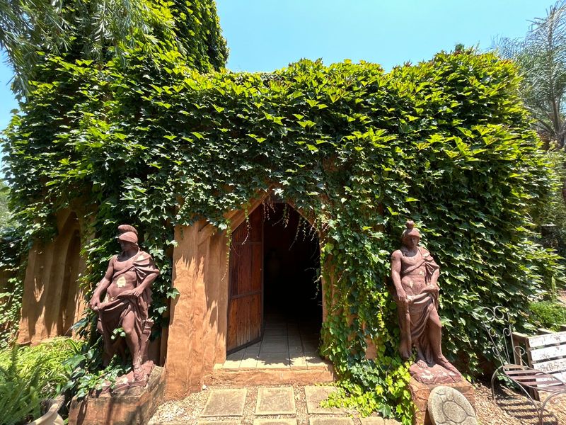 A Wedding Destination Waiting for Its Next Custodian - Photo 5