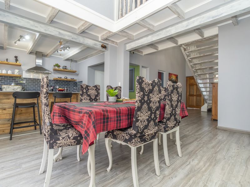 Modern, Spacious Lock and Go Duplex in Boutique Style Complex - Photo 3