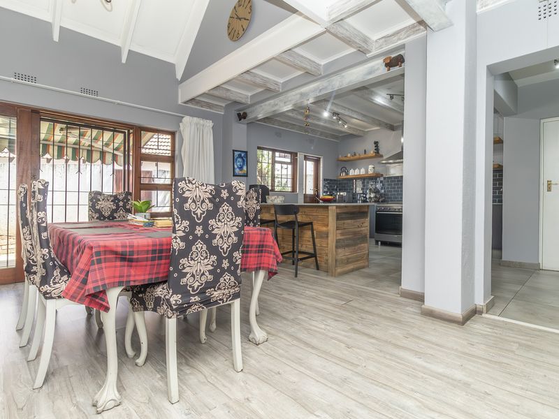 Modern, Spacious Lock and Go Duplex in Boutique Style Complex - Photo 4