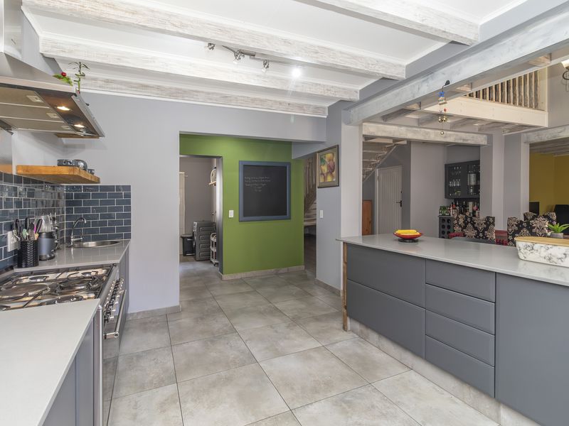 Modern, Spacious Lock and Go Duplex in Boutique Style Complex - Photo 6