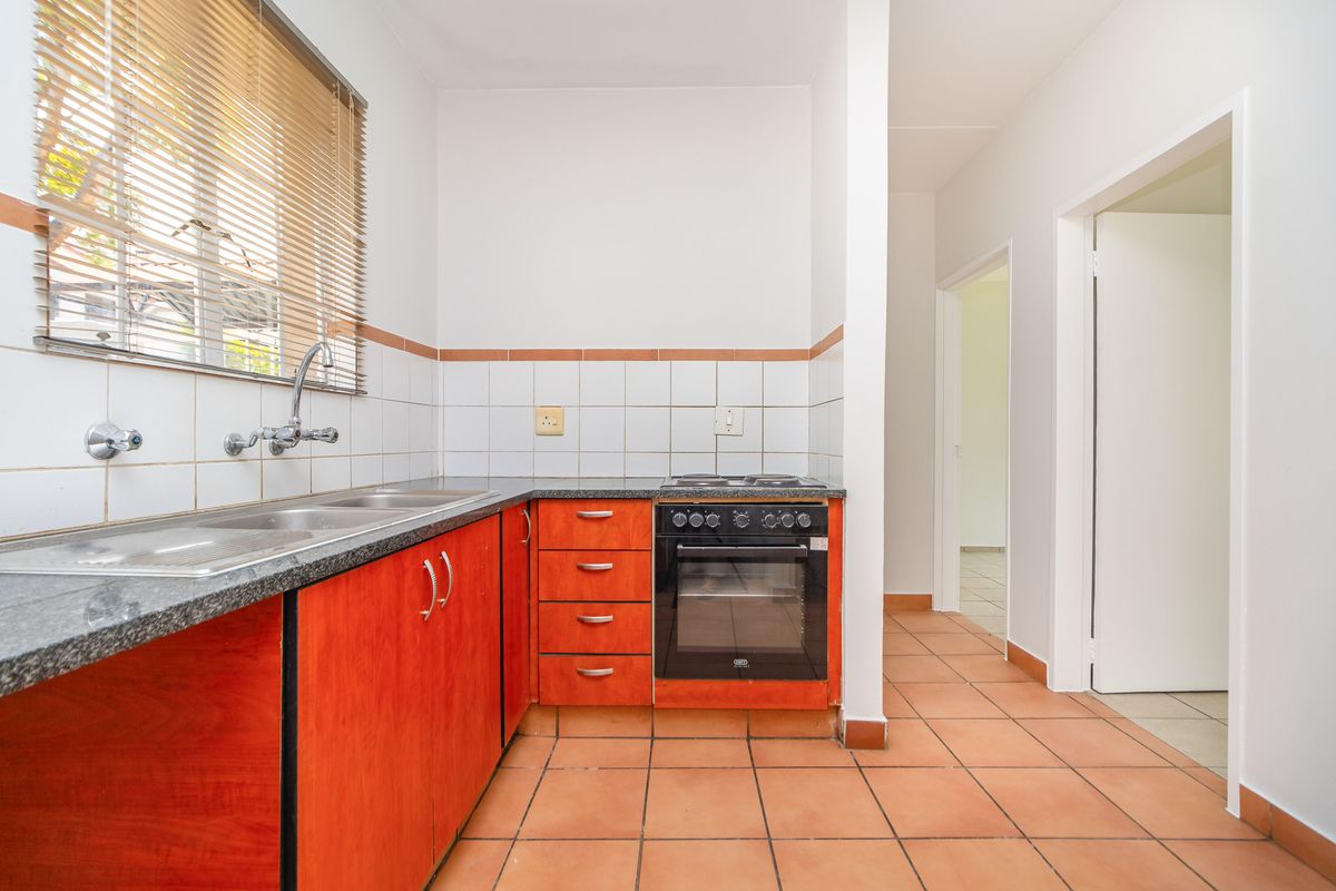 Modern 2-Bedroom Apartment  on the ground floor North Riding - Photo 3