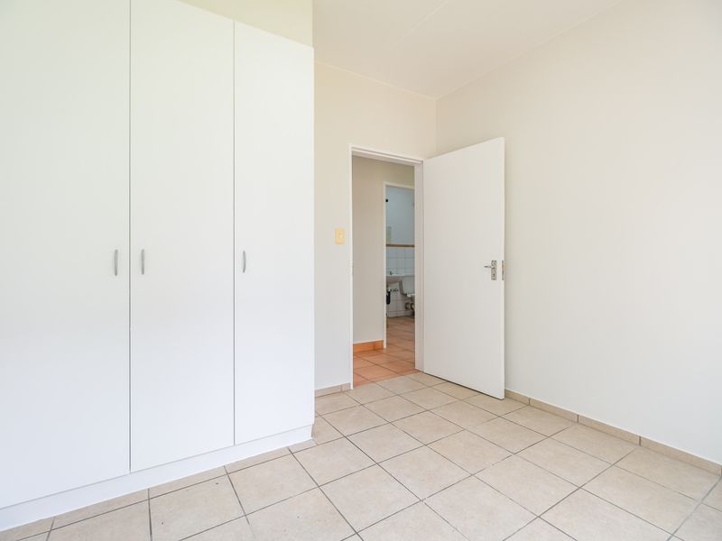 Modern 2-Bedroom Apartment  on the ground floor North Riding - Photo 10