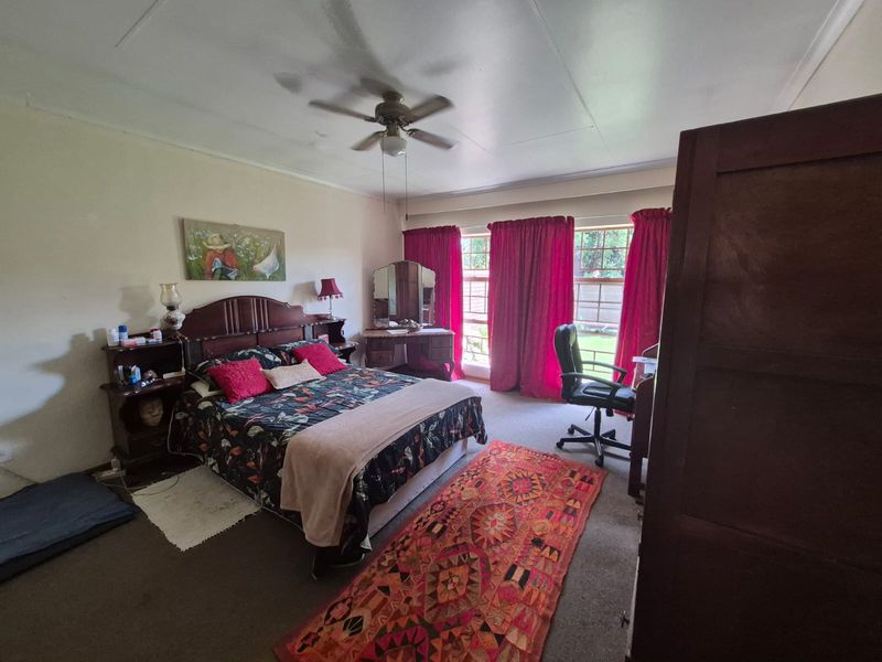 Lock-Up-and-Go Townhouse | Pet Friendly | Walk to All Amenities - Photo 9