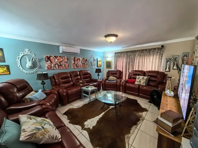 Home with stunning river view for sale in Vaal De Grace Nature Estate - Photo 6