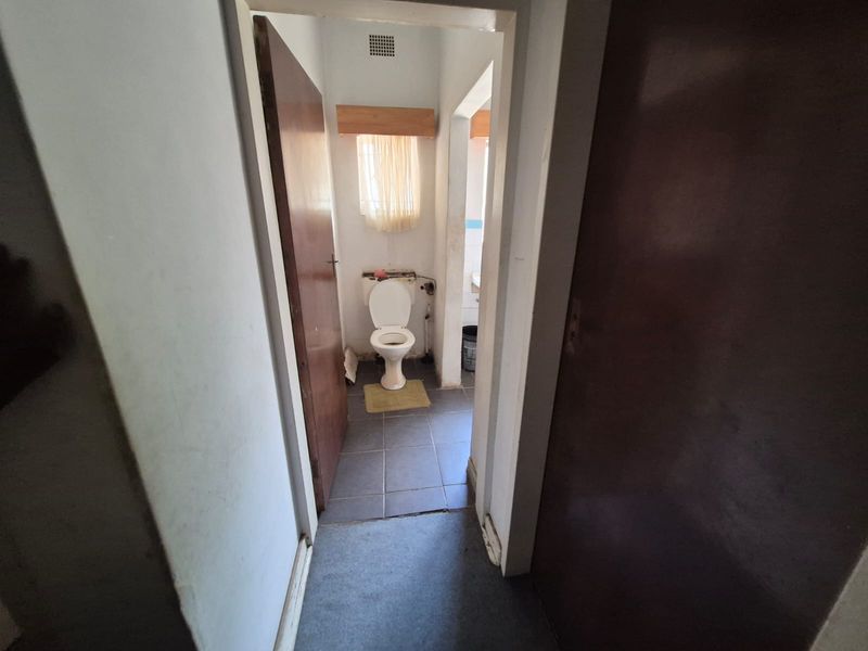 Calling all home renovators! This property is full of potential and needs some TLC. - Photo 4