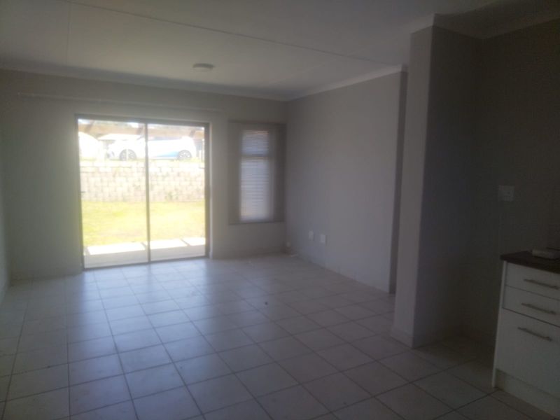 Secure Coastal Living in Umlele Springs – 2 Bedroom Stand-Alone Townhouse with Private Yard! - Photo 8