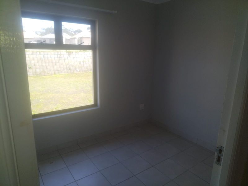 Secure Coastal Living in Umlele Springs – 2 Bedroom Stand-Alone Townhouse with Private Yard! - Photo 7