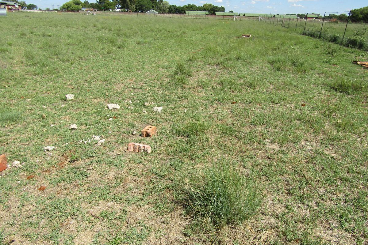 4.28 Ha Full Title Vacant Land In Bainsvlei - Photo 5