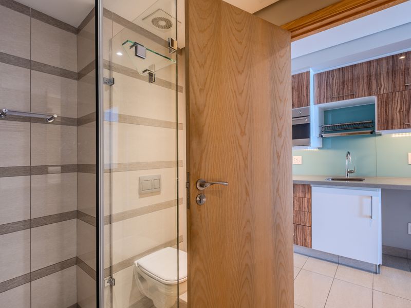 Pearls Studio Apartment with Sea Views from Your Balcony - Photo 10