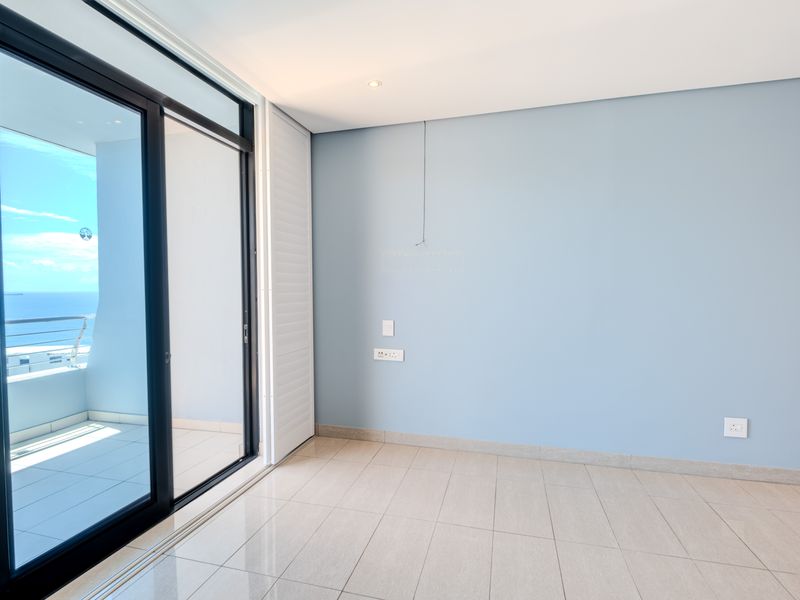 Pearls Studio Apartment with Sea Views from Your Balcony - Photo 3