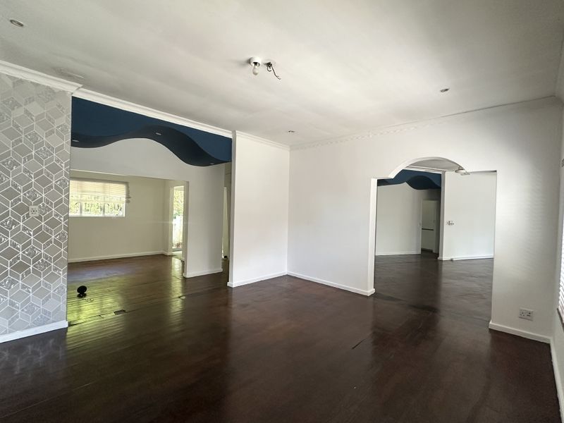 Location Meets Versatility - Live/Work In This Large, Well-Located Property - Central, Mthatha - Photo 3