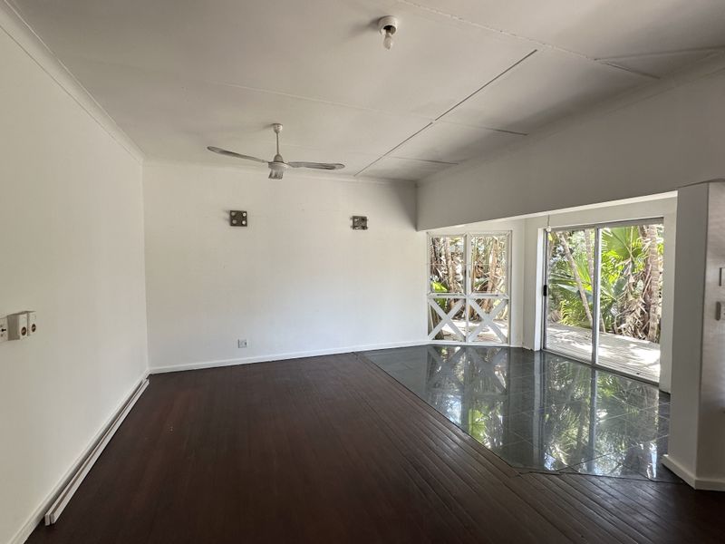 Location Meets Versatility - Live/Work In This Large, Well-Located Property - Central, Mthatha - Photo 7