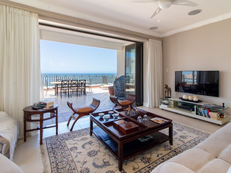 Luxury Beachfront Penthouse with Spectacular Sea Views in Port Alfred - Photo 6