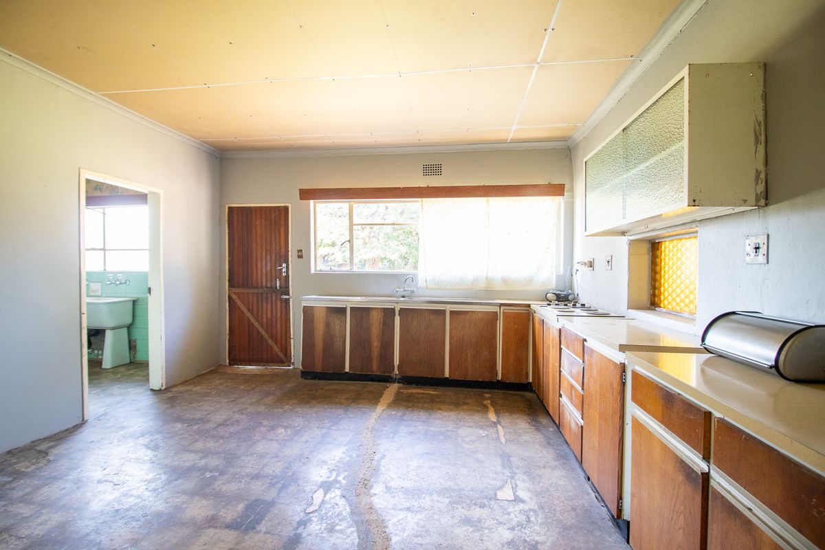 Ideal Investment & Smallholding Opportunity – A Must-See Property - Photo 3