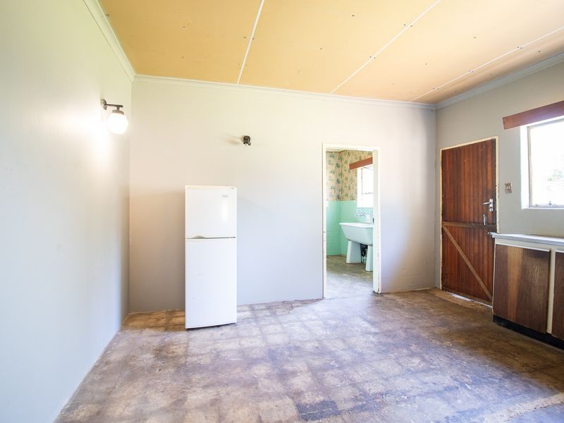 Ideal Investment & Smallholding Opportunity – A Must-See Property - Photo 5