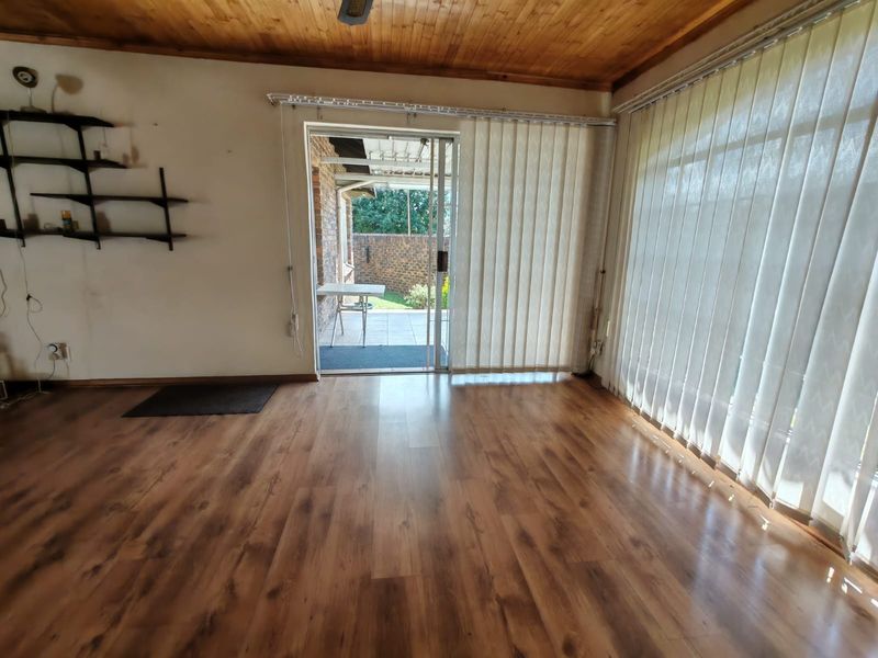 3 Bedroom Townhouse for Sale in Sasolburg Ext 11 - Photo 8